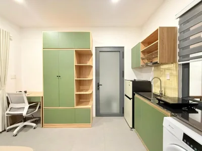 Monolocale con balcone — Unihomes Apartment Q7